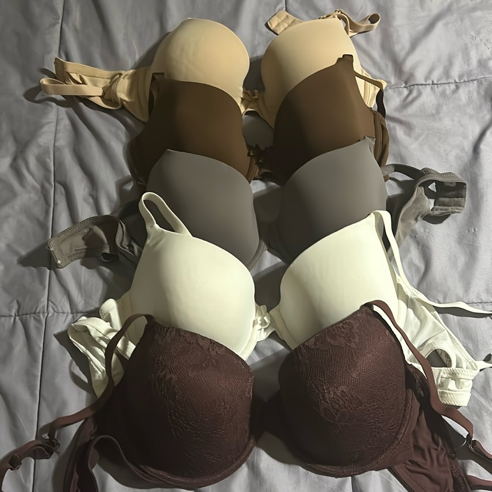 Five Auden 34D Bras